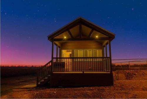 081 Tiny Home nr Grand Canyon South Rim Sleeps 8