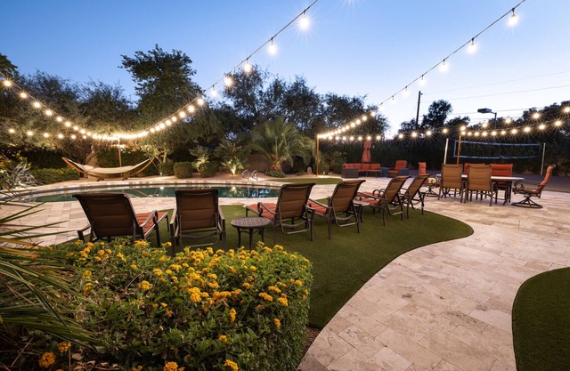 1 Acre Escape 6BR - Pickleball, Volleyball, Bball, Heated Pool, Optl Casita