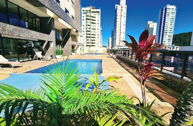 1 Bedroom Apartment with Parking Space - 400m from the Beach