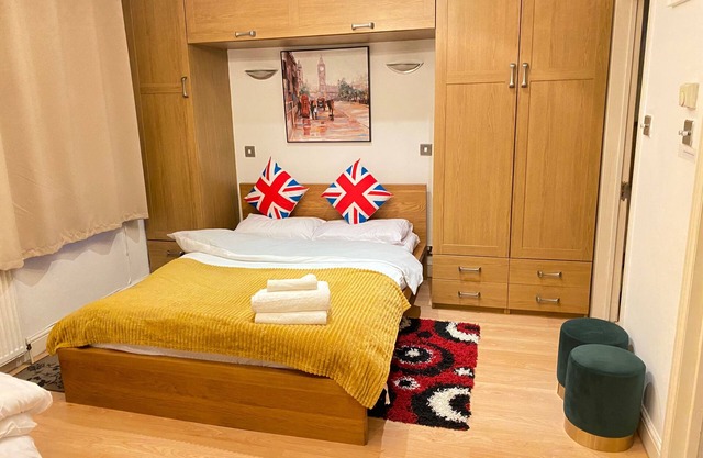 1 Bed Flat - Sleeps 3 - Wifi