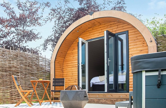 1 bedroom accommodation in Knowstone