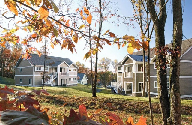 1 Bedroom Deluxe Villa, Sleeps 6, Kitchen, at Shawnee Village Resort!