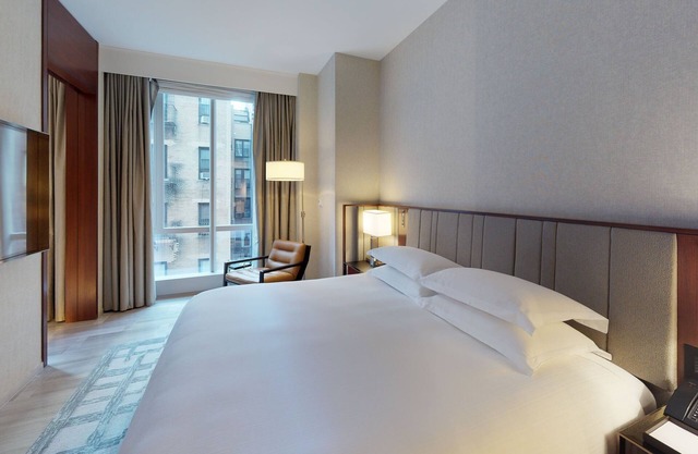 1-Bedroom Suite + Connecting Room at a 5⭐️ Hotel