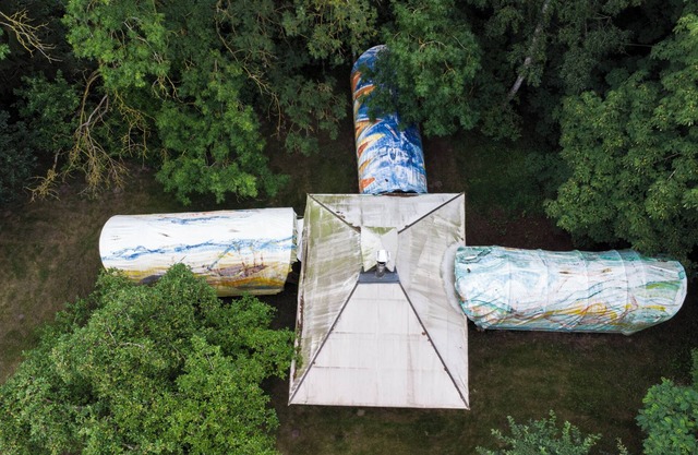 1 camp = 3 covered wagons :) Real nature adventure for 6 creatives