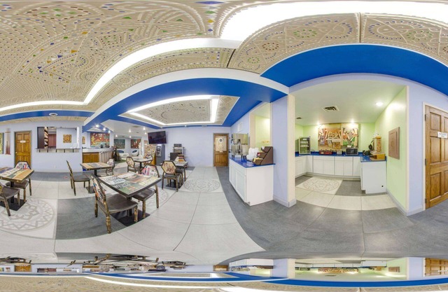 1 Life Studio and Suites