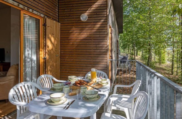 1 pièce 2 pax CAF Les cottages de Valjoly by Interhome