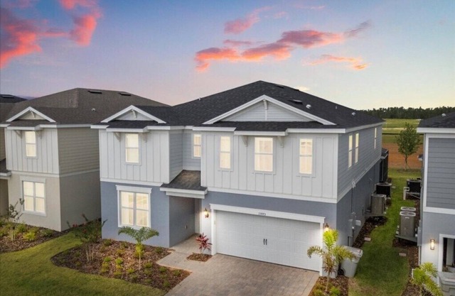 10 Bedrooms/8 Bathrooms/Windsor Cay (15973CC)