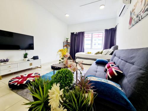 10 Guest Breezy 3 Room Koi Kinrara Suite, IOI Puchong, Bukit Jalil Pavilion, Bukit Jalil Stadium, Sunway Pyramid, Sunway Lagoon