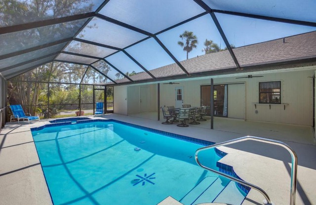 10 Mi to Beaches Port Charlotte Paradise