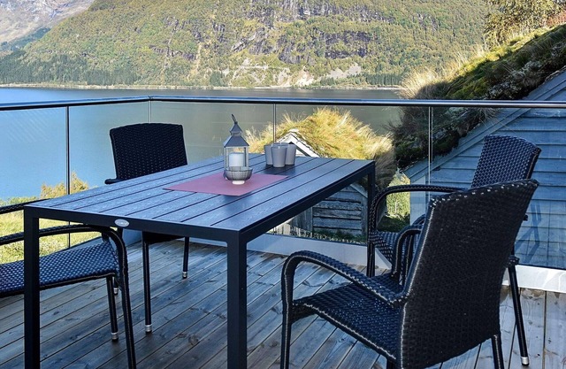 10 person holiday home in skei i jølster