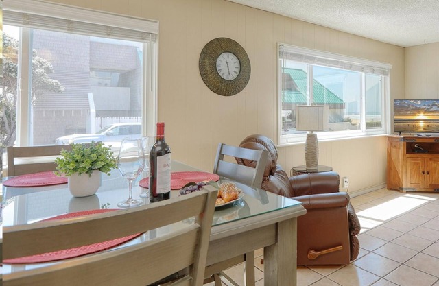 10 Steps to the Beach/Oceanview