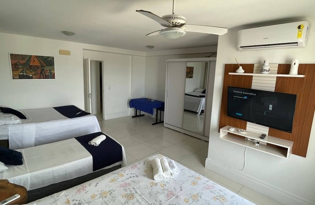 1101 Ap Vista mar atrás da passarela