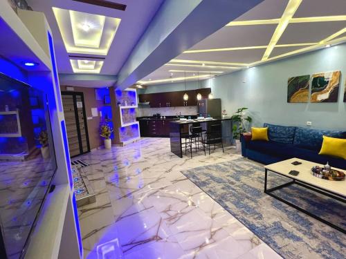 113 Deluxe flat in corniche malabata with balcony