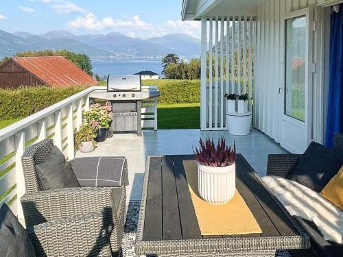 12 person holiday home in Davik