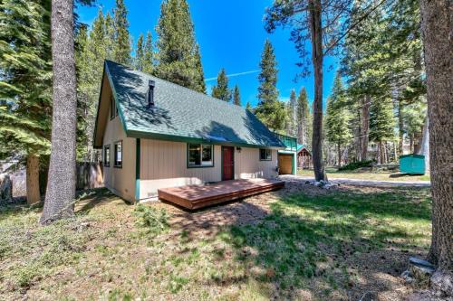 1207S Cabin in the Pines