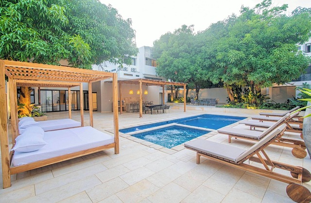 12BR Luxury Cartagena Villa – Downtown, Pool, Maid, Free Airport Pickup