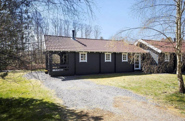 1455 Aakirkeby - Sortspættevej 16 B