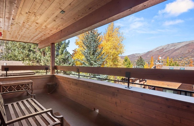 15% Off for Fall Savings! Stay 3 Nights Now thru Nov 19