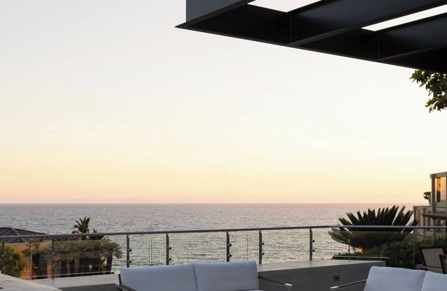 150 STEPS TO BEACH Amazing Ocean View Home Built in 2023-hot tub sauna wet steam