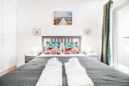 157 A - Charming Santos Apartment wPatio