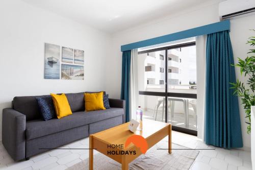 #189 Montechoro Flat by Home Holidays