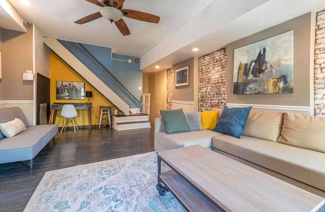 1918 Duplex with Character City Center