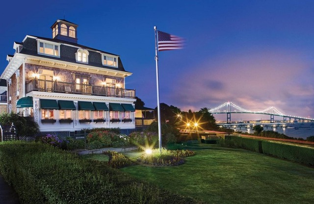1BD/1BTH Condo in Historic Jamestown Resort!