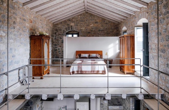 1BDR Loft in Stone Tower, majestic view in Mani