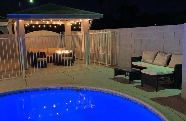 1Bedroom guest suite NO CLEANING FEE w/free parking & WiFi for up to 4 guests