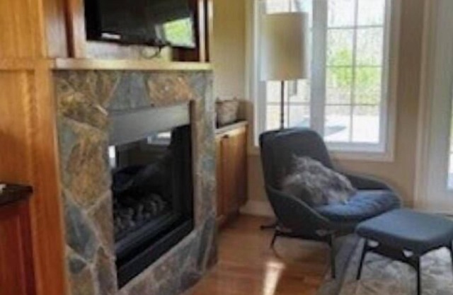 1BR 1Bath Home in Calgary.