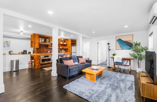 1BR Tranquil Haven in Beacon Hill