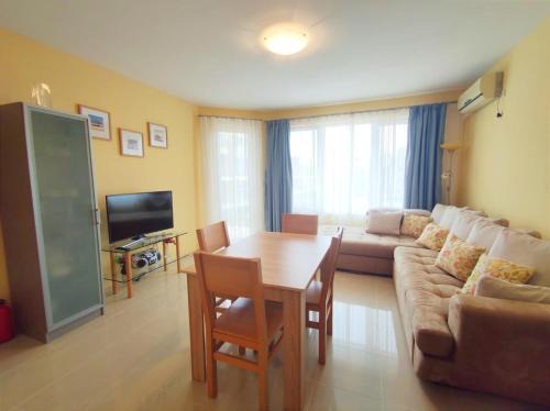 1Min From The Beach 65sq m AP
