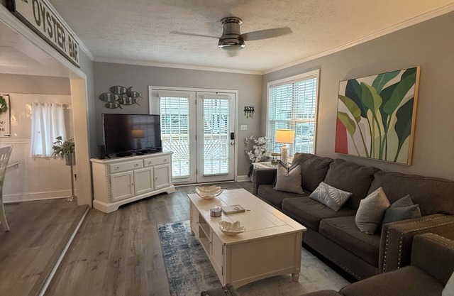 2 BD/2BA in fantastic Ocean Lakes with Linens, Golf Cart & Cleaning Included