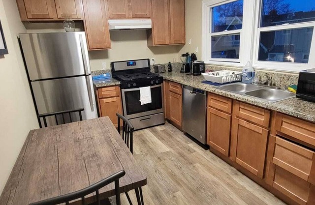 2 Bdrm Private Apartment in Berkeley