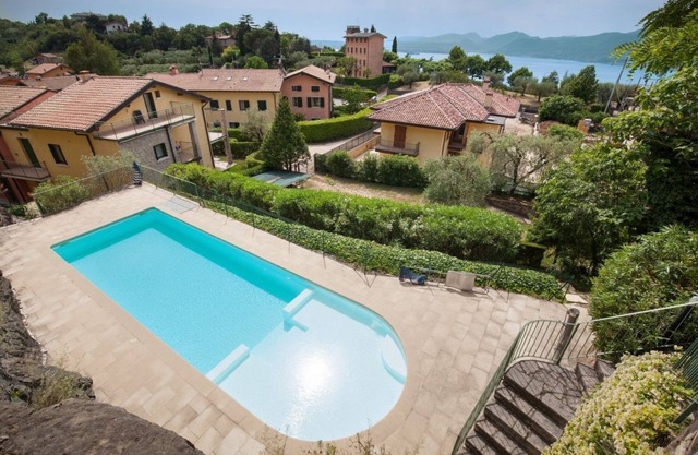 2 beautiful pools and 1 whirlpool with a fantastic lake view (pools are not heated)