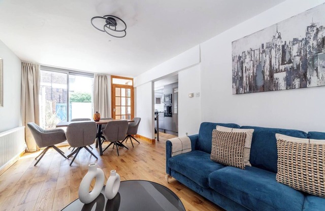 2 Bed Garden Flat in Islington