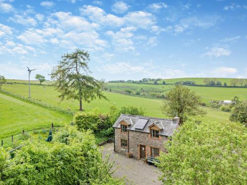 2 Bed in Clun 95107