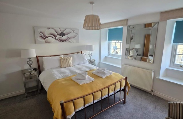 2 Bed - Tamar View by Pureserviced