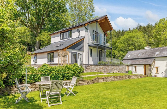 2 bedroom accommodation in Clyro, near Hay-on-Wye