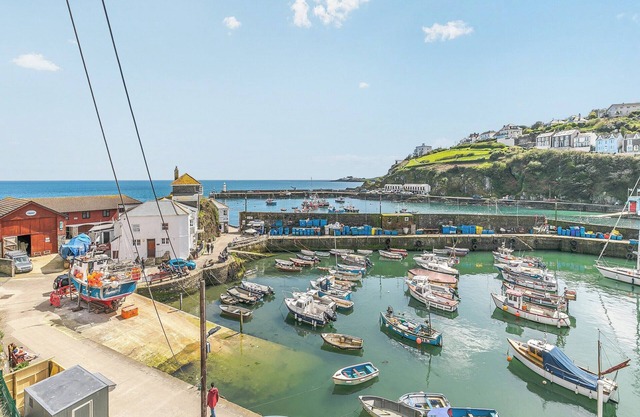2 bedroom accommodation in Mevagissey