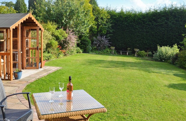 2 bedroom accommodation in Bakewell