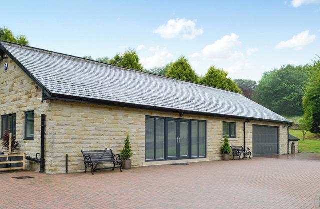 2 bedroom accommodation in Oxenhope, near Haworth
