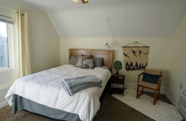 2 Bedroom Apartment near NDSU and Downtown Fargo