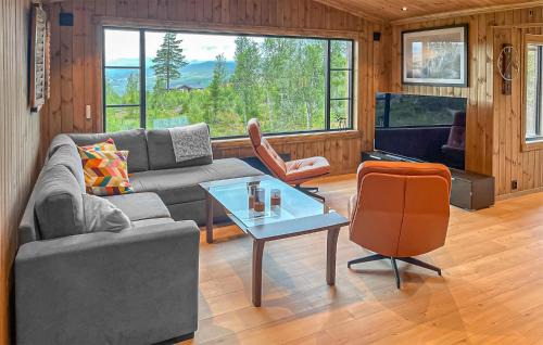 2 Bedroom Awesome Home In Engerdal