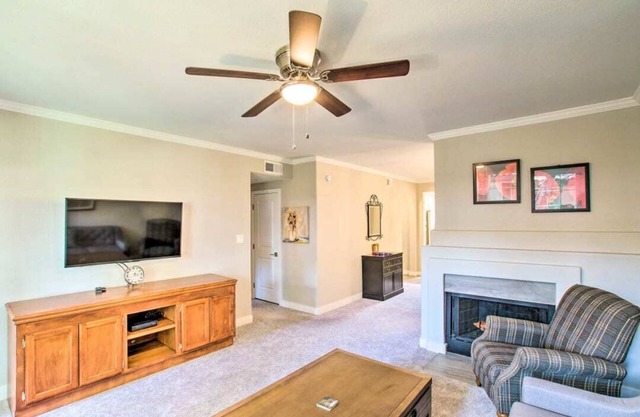 2-bedroom condo just 8 minutes from Talking Stick Resort Casino