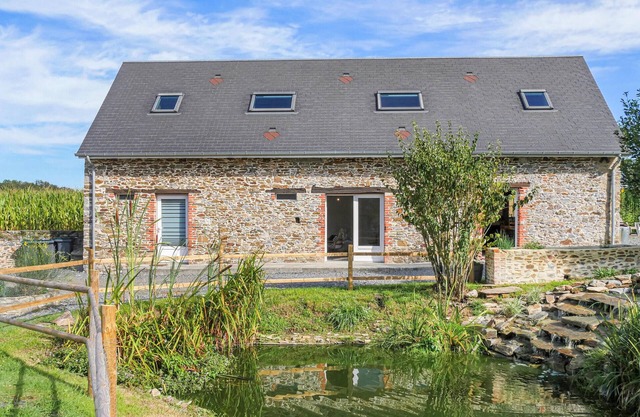 2 bedroom cozy home in La Meauffe