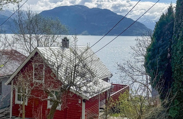 2 bedroom cozy home in ålvik