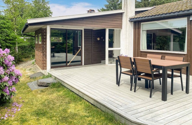 2 bedroom gorgeous home in Nærbø