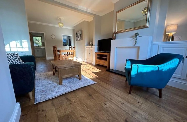 2 Bedroom Home Full Of Character