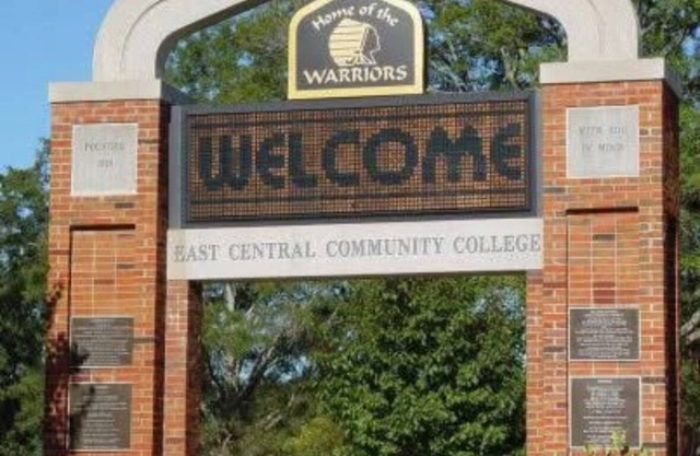 2 Bedroom in Decatur,MS. On Golf Course, ECCC, & Famous Zack Garvin Steakhouse